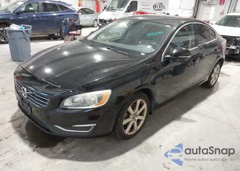 2016 Volvo S60 T5 Drive-E Premier z USA, uszkodzony, nr VIN YV126MFK2G2390311